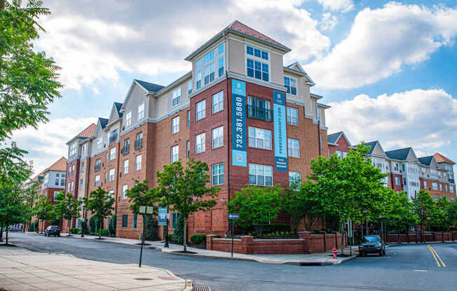 Building Exterior View at Park Square Apartments, Rahway, 07065