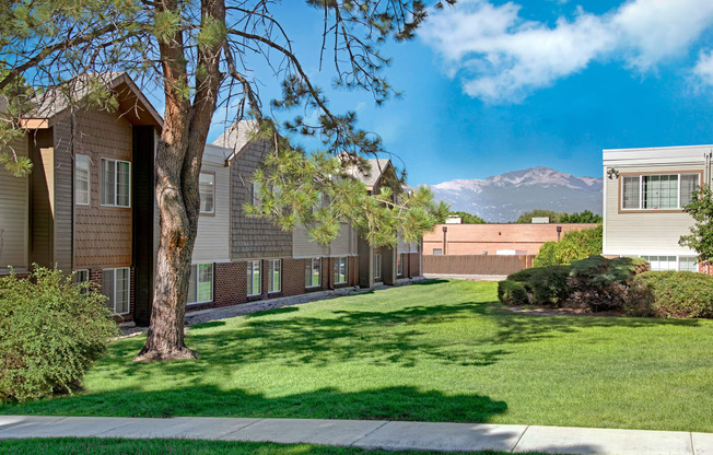 Austin Park Mountain View Apartments in Colorado Springs, CO
