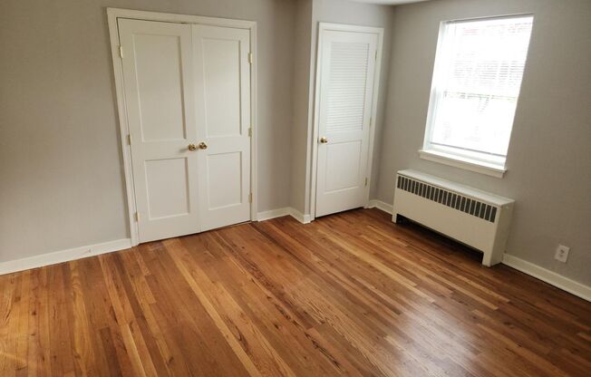 2 beds, 1 bath, 897 sqft, $2,175, Unit G-03