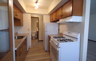 2 beds, 1 bath, 850 sqft, $1,300, Unit 308