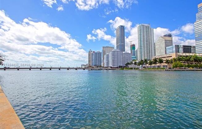 1 bed, 2 baths, 878 sqft, $3,500, Unit 801 Brickell Key Blvd # 907
