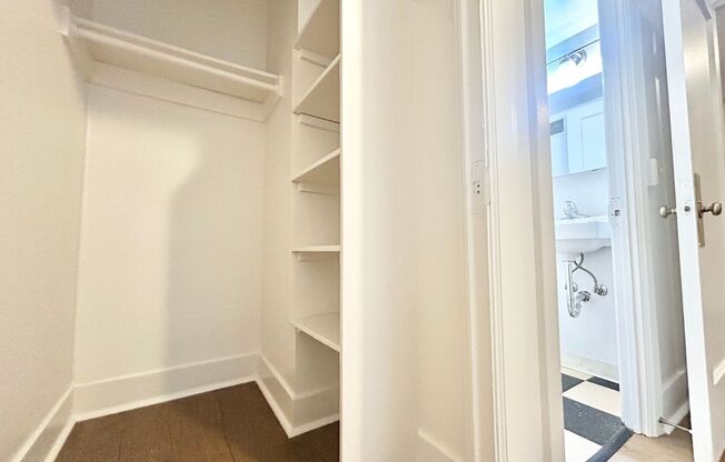 1 bed, 1 bath, 335 sqft, $1,250, Unit 204