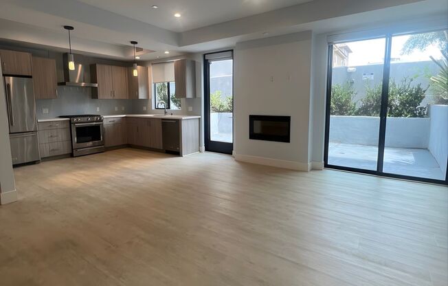 5955 Saturn St
