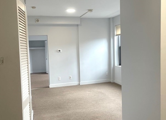 1 bed, 1 bath, 600 sqft, $2,700, Unit 503