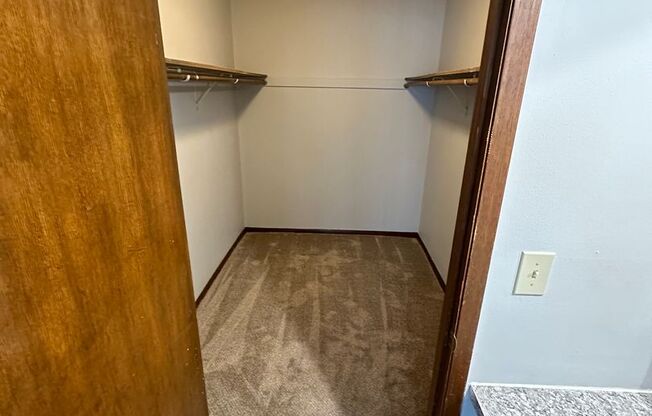 2 beds, 1 bath, 850 sqft, $1,199.99, Unit 104