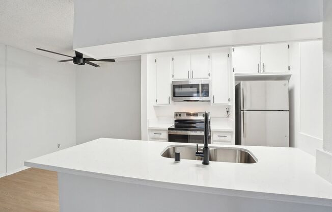 1 bed, 1 bath, 650 sqft, $1,748, Unit 118