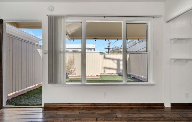 Burton Way Luxury Investments LLC - 332 La Peer