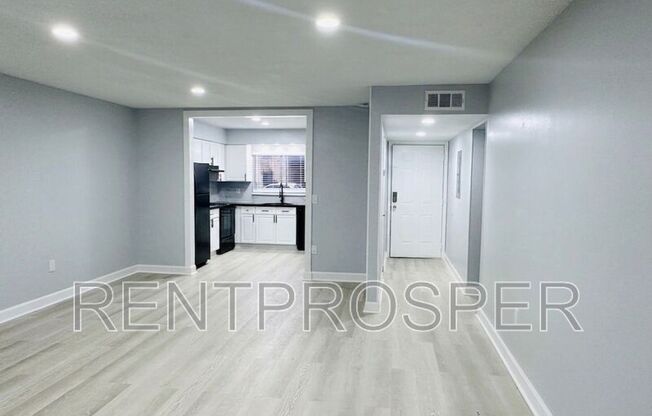 4267 S SEMORAN BOULEVARD