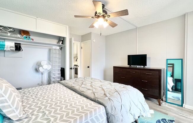 1 bed, 1 bath, $2,300