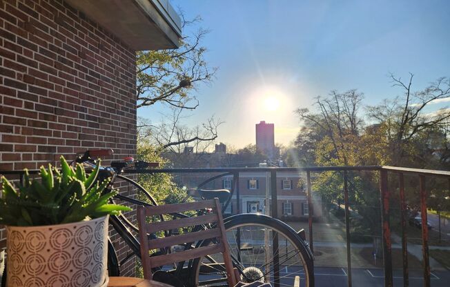 1 bed, 1 bath, 650 sqft, $1,400, Unit 408