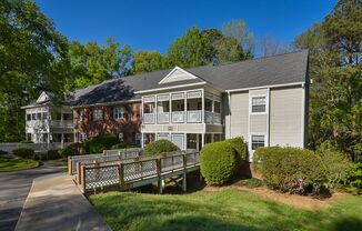 Beautifully Updated 1 Bedroom Condo!