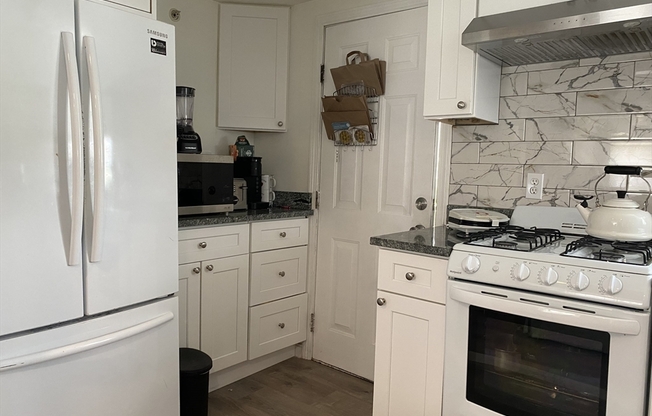 836 MAIN