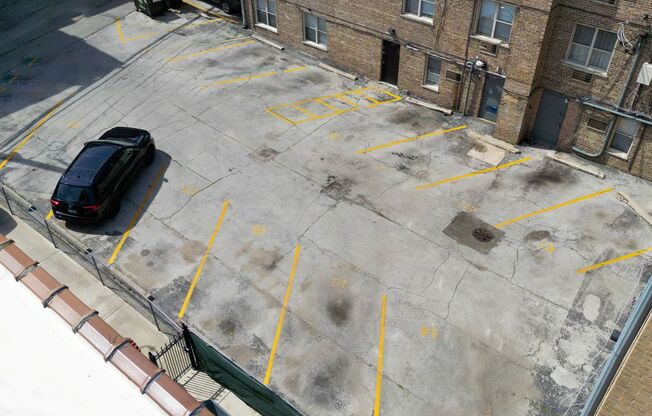 3 beds, 2 baths, $2,900, Unit 1301-3E