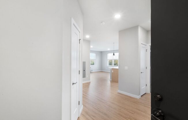 2 beds, 2 baths, 1,179 sqft, $2,800, Unit 4408