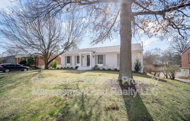 413 LYNN DR
