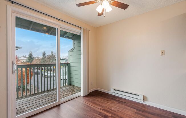 1 bed, 1 bath, 770 sqft, $1,325, Unit 58