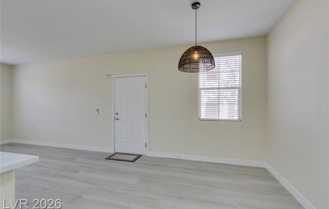 3 beds, 2 baths, $1,850, Unit # 3104