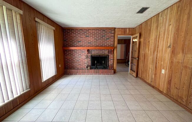 3 beds, 2 baths, $2,250