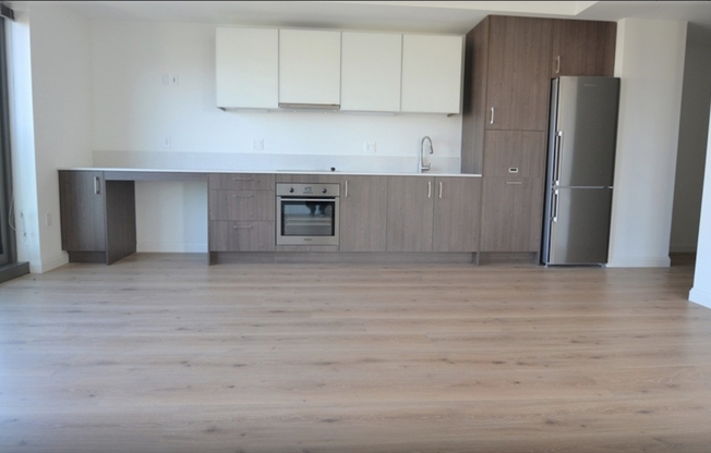 2 beds, 2 baths, 945 sqft, $5,350, Unit 1521