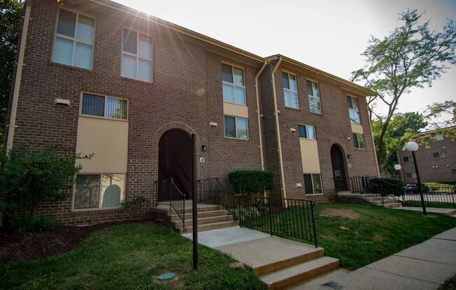 Maplewood Villas Apartments Building Exterior 25