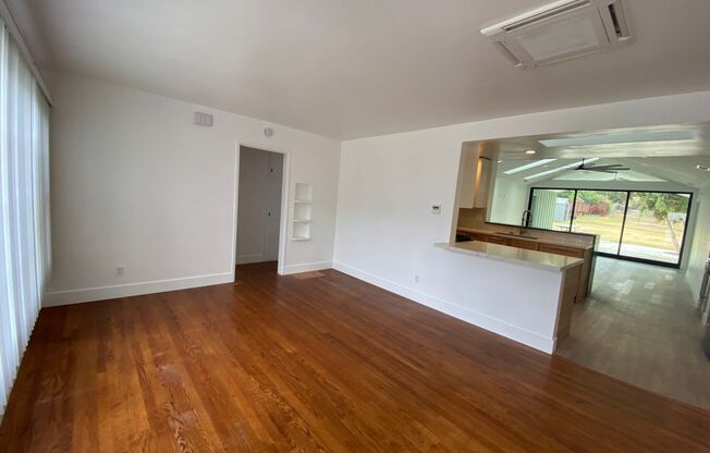 4 Bedroom 3 Bath + Office / 5th Bedroom Home in La Mesa Available Now!!!!!!