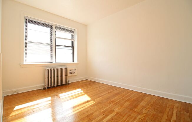 1 bed, 1 bath, $1,475, Unit #E309