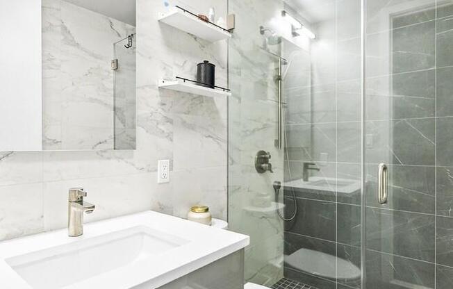 2 beds, 2 baths, 950 sqft, $8,000, Unit 5K
