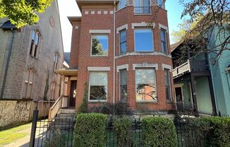 22 Van Buren St. Dayton, Ohio - 2 Bed - 2 Bath - Very Spacious and Open Layout - Available Now!