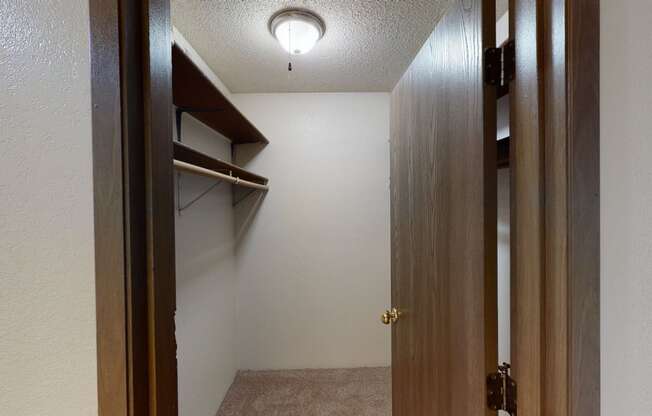 Terrace on the Lake Closet