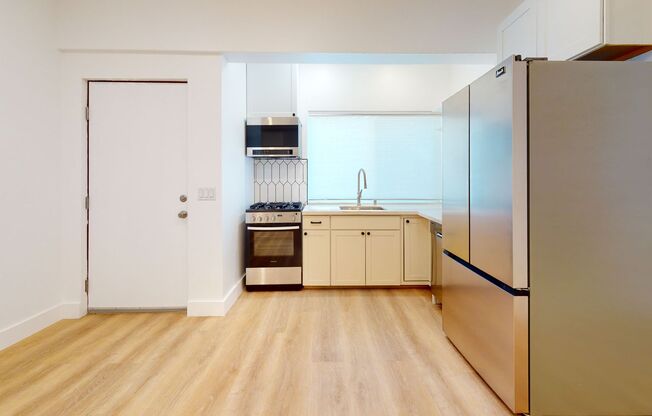 3210 Ellsworth St . Your 2 bedrooms Awaits!