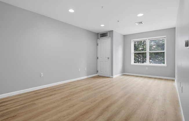 2 beds, 2 baths, 1,629 sqft, $3,000, Unit 116