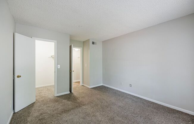 1 bed, 1 bath, 743 sqft, $895, Unit 2-09F