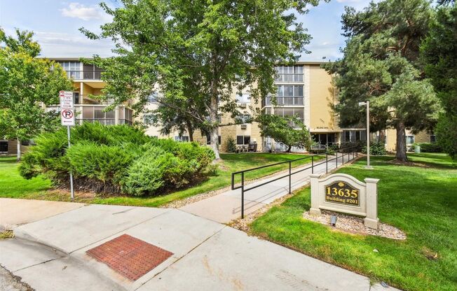 Newly Renovated 2br Condo in the Heather Gardens Community (55+)