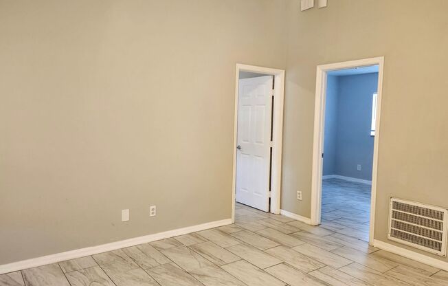 Nice duplex!!!