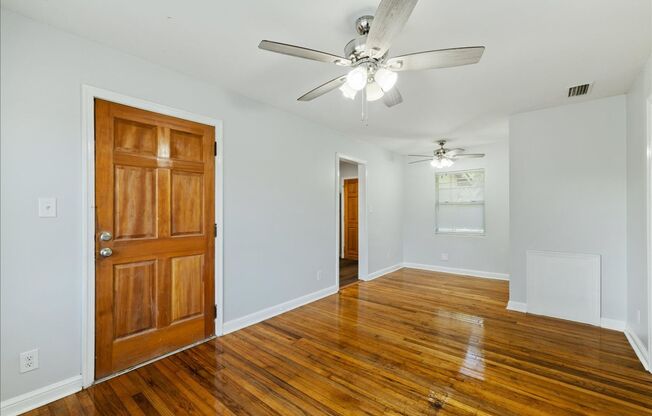 2 beds, 1 bath, $1,650