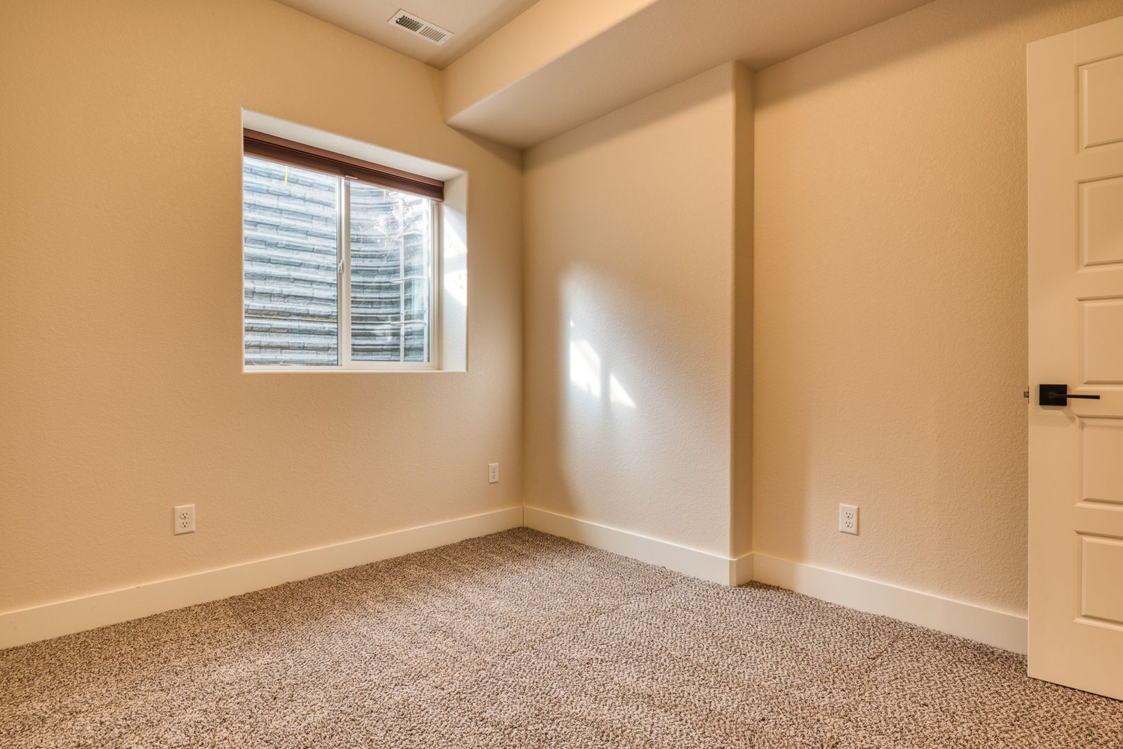 Custom Gold Hill Mesa 4-Bedroom Home on Corner Lot