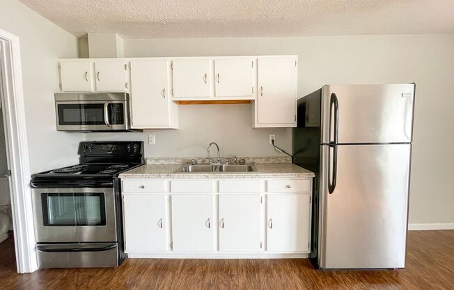 1 bed, 1 bath, 525 sqft, $675, Unit 2600-E