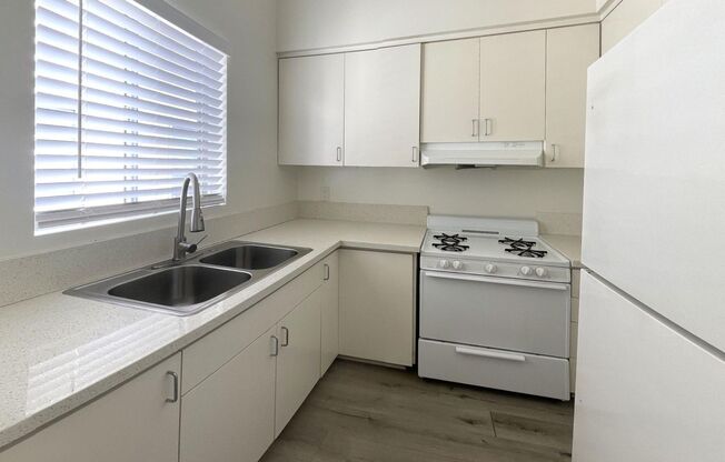 1 bed, 1 bath, 450 sqft, $1,650, Unit 304