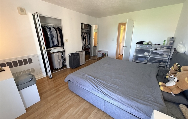 1 bed, 1 bath, 870 sqft, $3,050, Unit 820