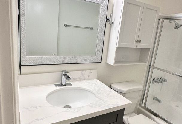 Studio, 1 bath, 300 sqft, $1,985, Unit 200