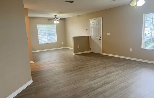 3 beds, 2.5 baths, $1,850