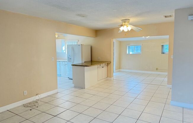 2 beds, 2 baths, $3,200