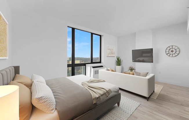 Studio, 1 bath, $2,795, Unit 18F