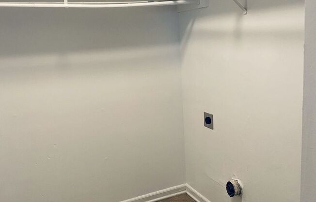 1 bed, 1 bath, 576 sqft, $765, Unit 3635-F