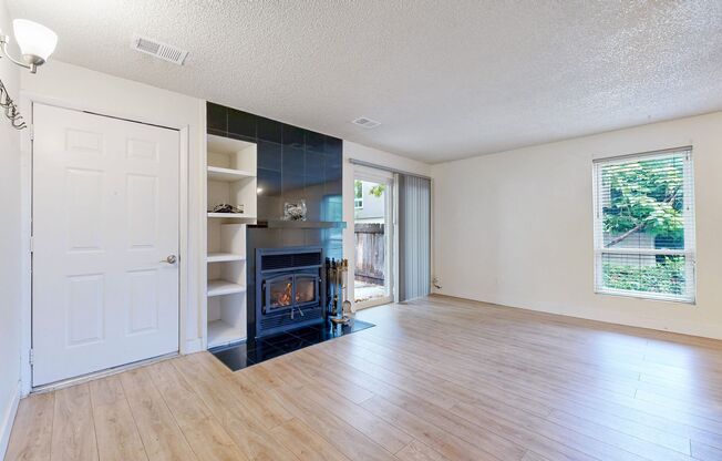 Adorable main floor 1 bed unit