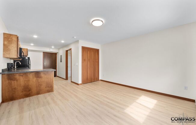 Studio, 1 bath, $995, Unit 232