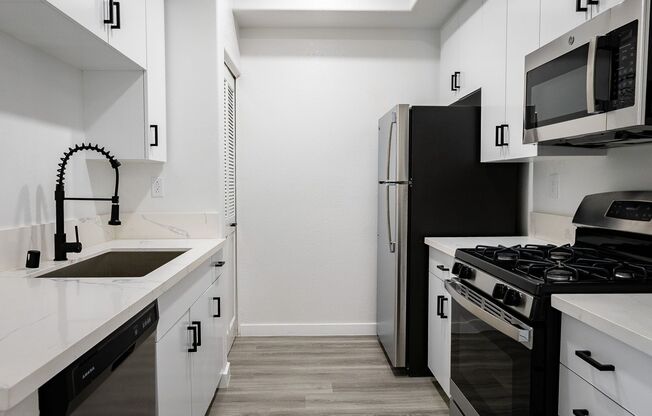 3 beds, 2 baths, 1,450 sqft, $3,898, Unit 201