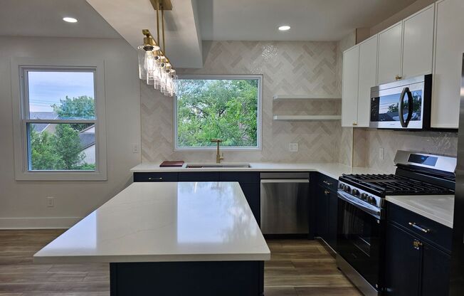 Amazing 3 bedroom 2.5 bath House for Rent in Garfield!