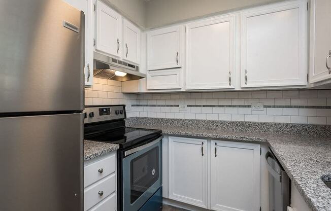 Kitchen Counter at Willow Bend Apartments, Durham, NC