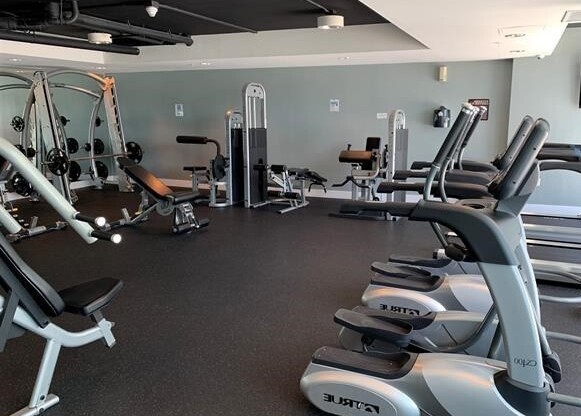 2 beds, 2 baths, $2,800